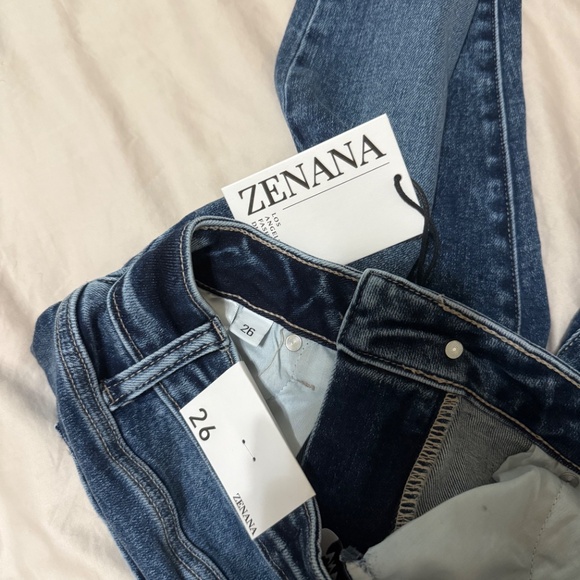 Zenana Jeans *NWT* - Picture 3 of 3